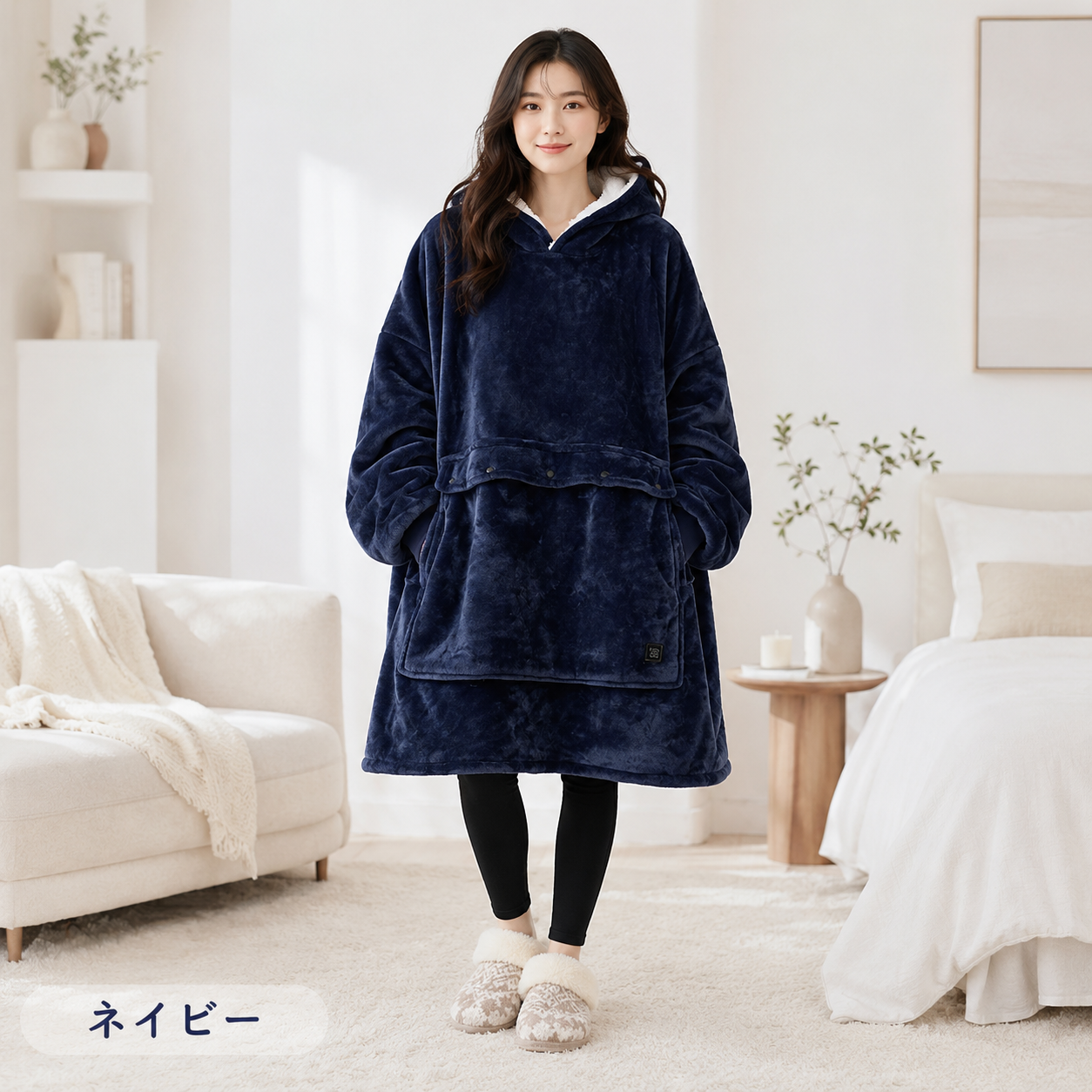 NIVELA™ 極暖フード付き着る電熱毛布